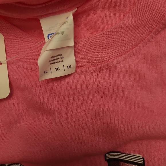 57 Chevy Car In Front Of Diner Ladies Short Sleeve T-shirt Size XL - Picture 3 of 4